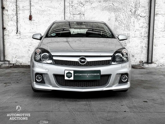 Opel Astra GTC 2.0 T OPC 2009, RB-172-H