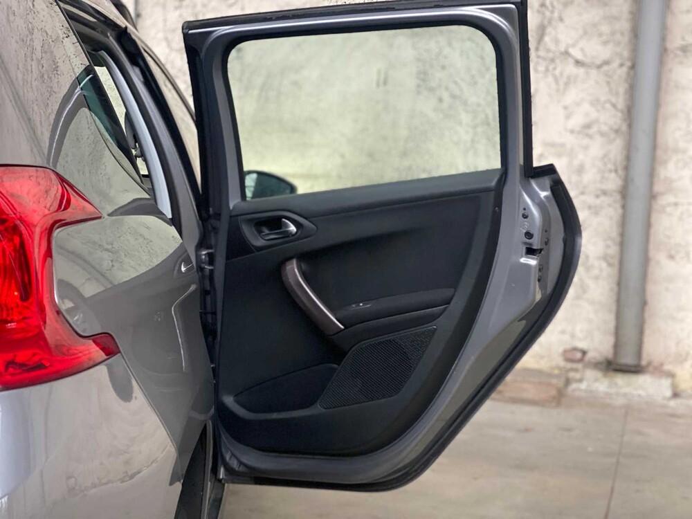 Peugeot 2008 1.2 VTi Act. Pack Pr 82hp 2014, PP-124-B