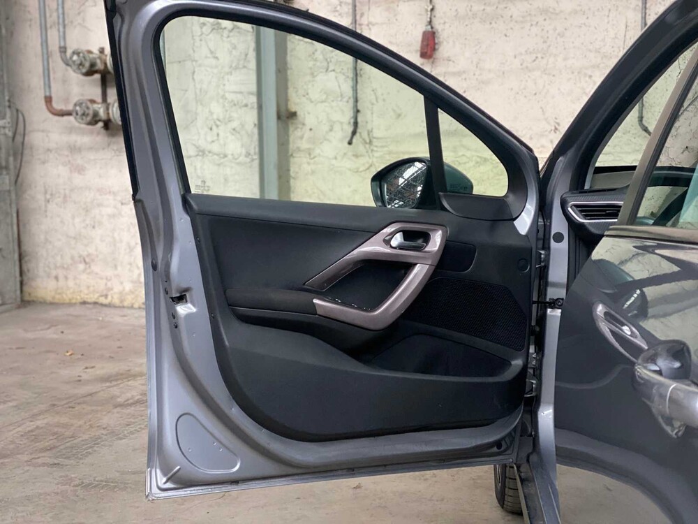 Peugeot 2008 1.2 VTi Act. Pack Pr 82hp 2014, PP-124-B