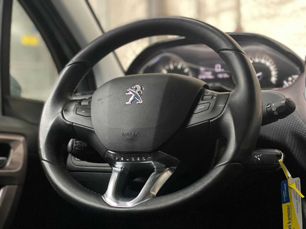 Peugeot 2008 1.2 VTi Act. Pack Pr 82hp 2014, PP-124-B