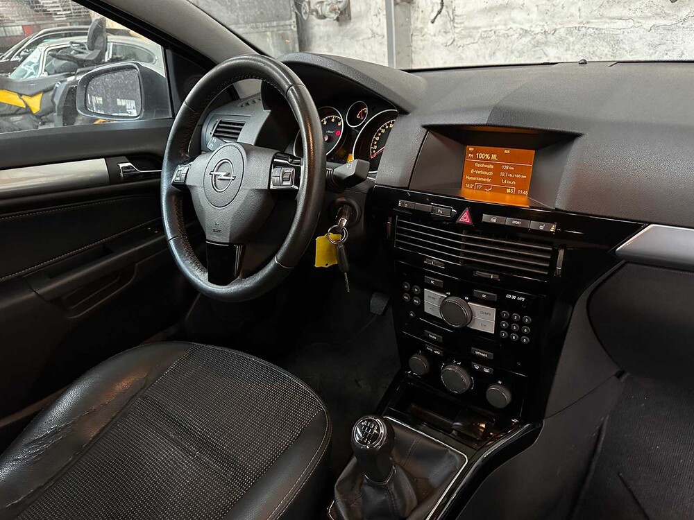 Opel Corsa 1.2 16V 111 Edition 86pk 2010 -Orig. NL-, 75-LVG-9