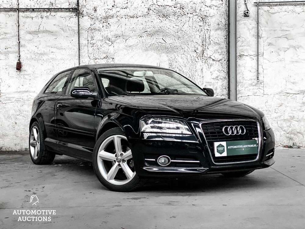 Audi A3 1.6 Attraction -Facelift- 102hp 2010, HN-388-R