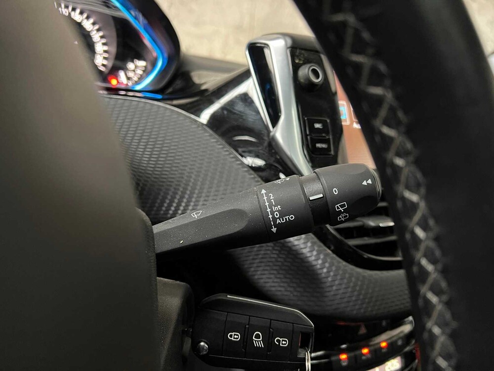 Peugeot 2008 1.2 PureTech Allure 110PS 2016 -Orig. -NL-, KB-432-R