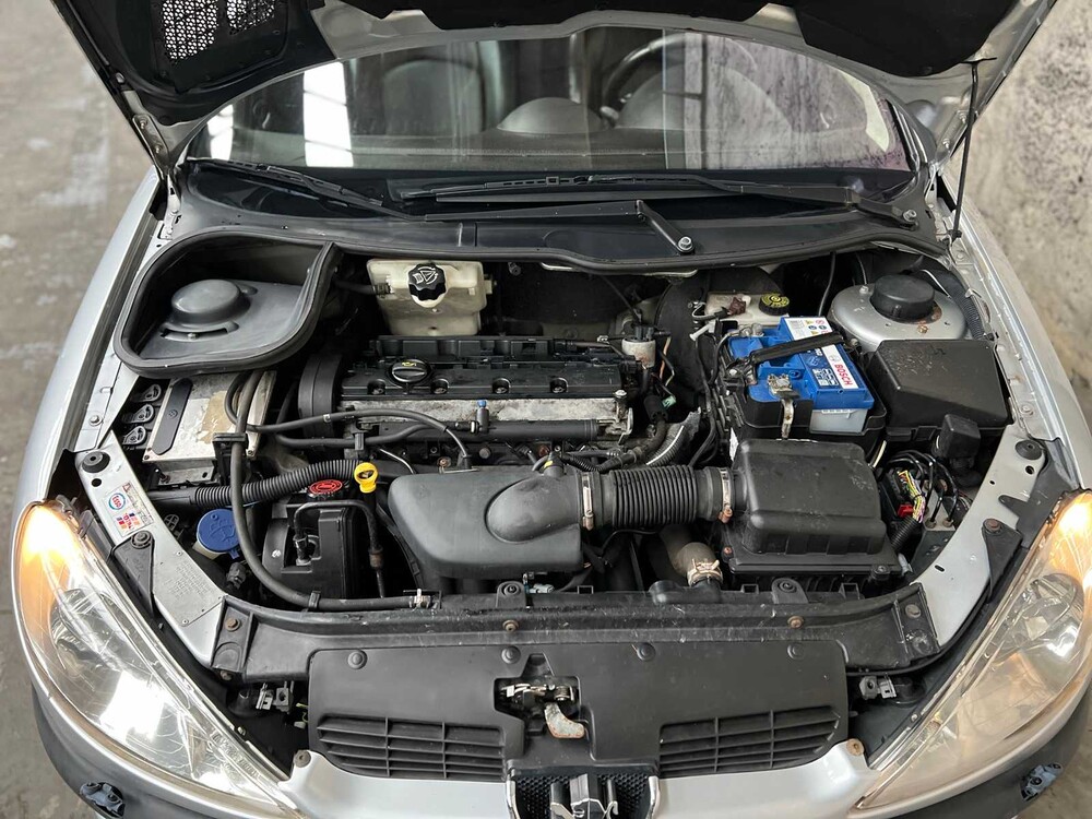 Peugeot 206 CC 2.0-16V 136hp 2002, 58-JNT-9
