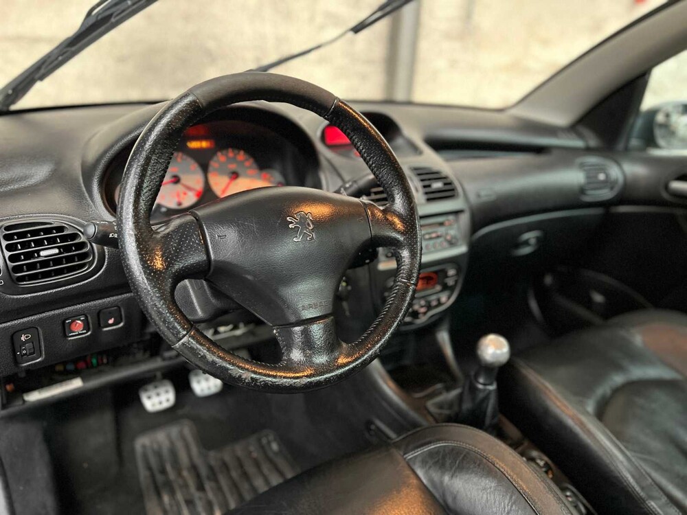 Peugeot 206 CC 2.0-16V 136hp 2002, 58-JNT-9