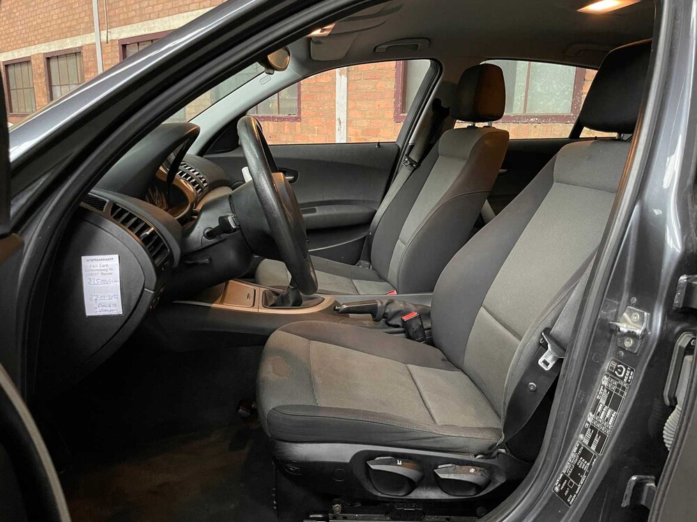 BMW 116i High Executive 116PS 2006 1er, 2-XGS-39