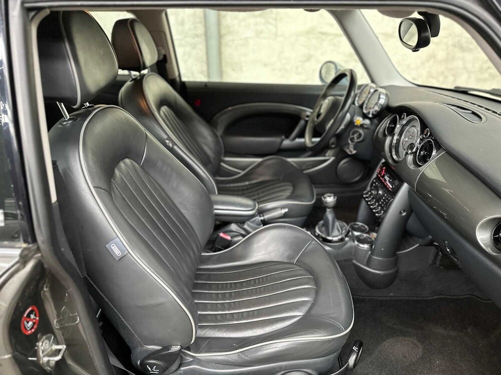 Mini Cooper Seven 1.6 116pk 2005, 24-LPP-3