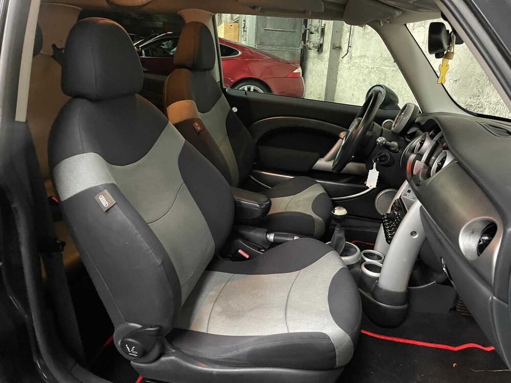 Mini Cooper S 1.6 170pk 2004, 77-KHT-5