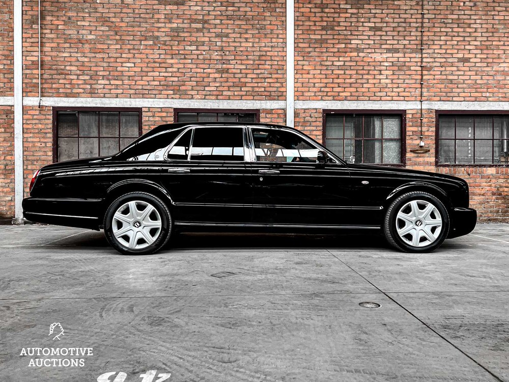 Bentley Arnage 6.8 V8 T 457PS (Facelift) 457PS 2006 YOUNGTIMER