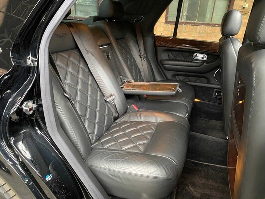 Bentley Arnage 6.8 V8 T 457hp (Facelift) 457hp 2006 YOUNGTIMER