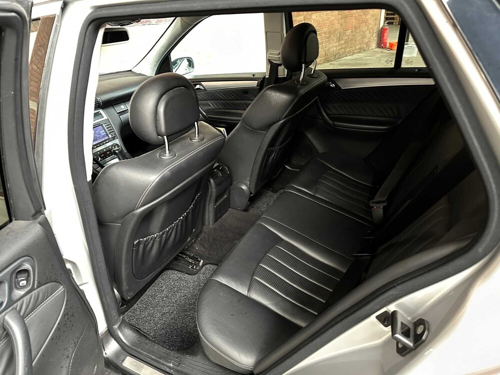 Mercedes-Benz C55 AMG 5.5 V8 367PS 2004 C-Klasse Kombi, GP-367-T