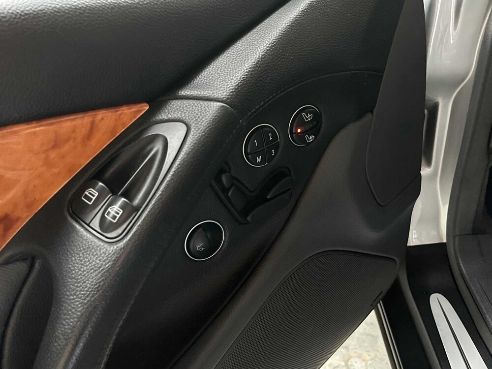 Mercedes-Benz SL500 5.0 V8 306PS 2002 Youngtimer