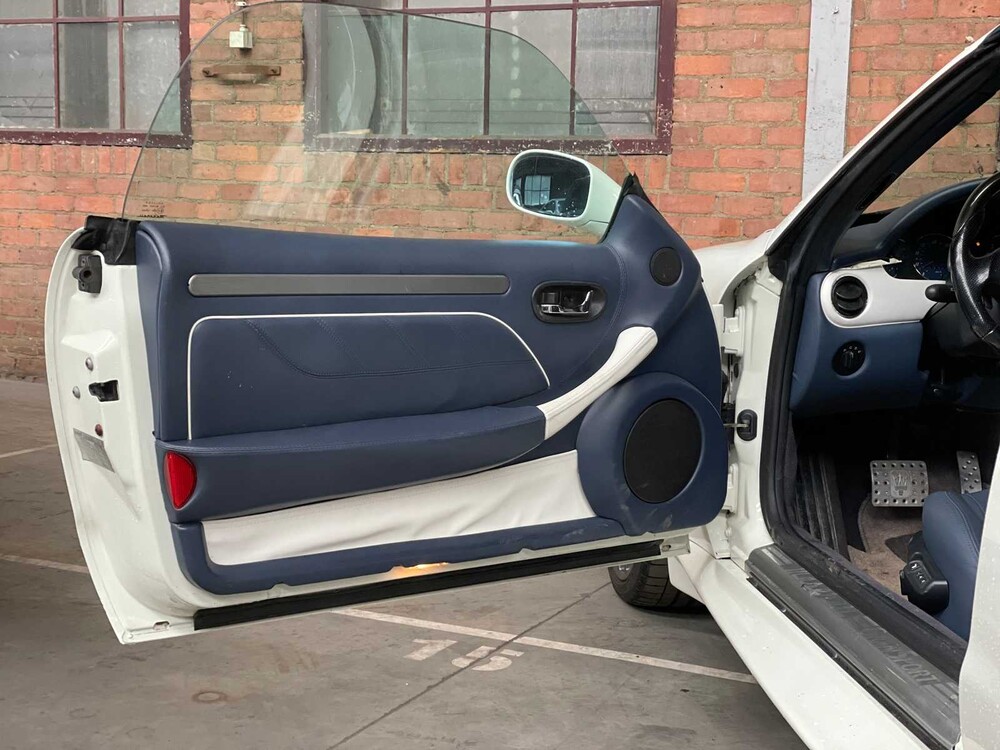 Maserati GranSport Spyder 4.2 V8 402PS (1 von 472) 'Bianco Eldorado' 402PS 2006 YOUNGTIMER