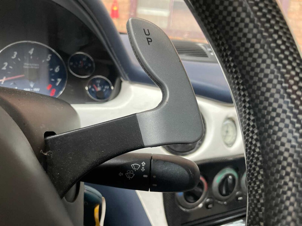 Maserati GranSport Spyder 4.2 V8 402PS (1 von 472) 'Bianco Eldorado' 402PS 2006 YOUNGTIMER