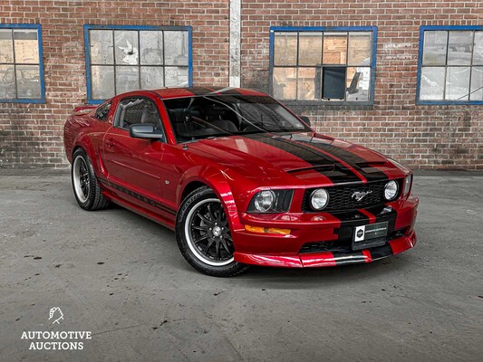 Ford Mustang Coupe 4.0 V6 Deluxe 212hp 2005 -Youngtimer-