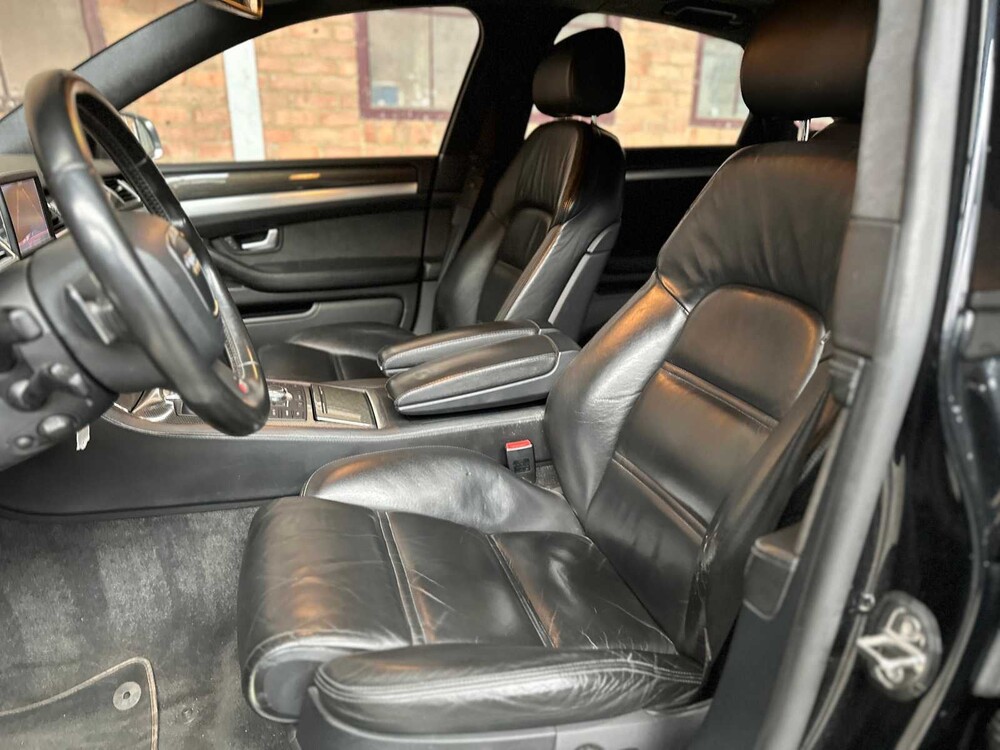 Audi S8 5.2 V10 Pro Line 450PS 2006, KS-763-K
