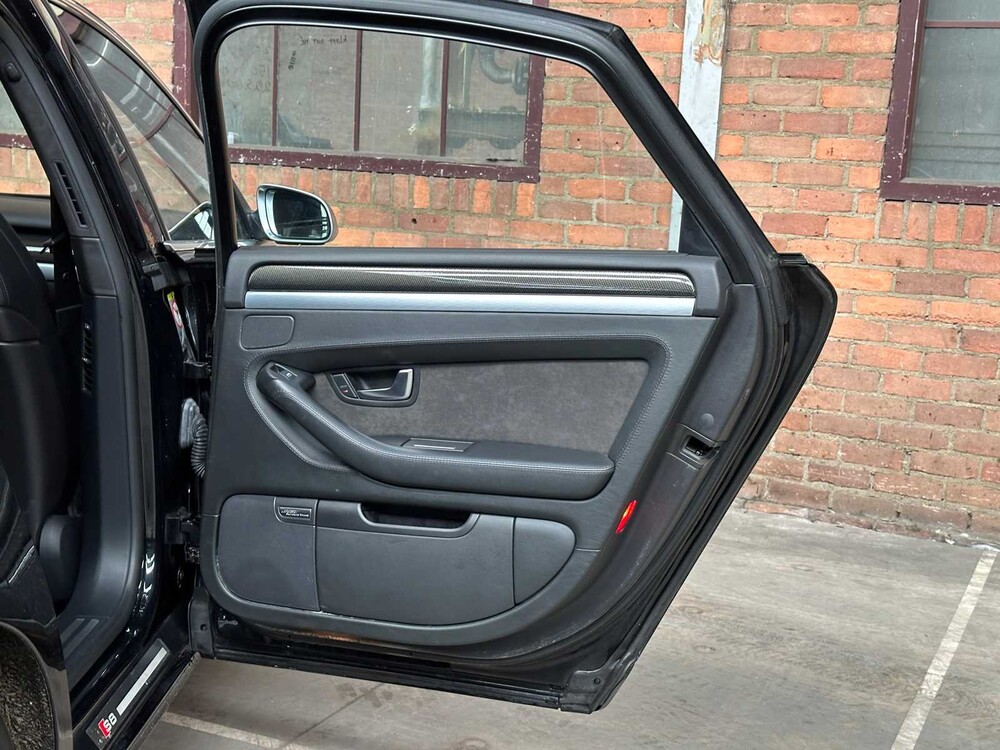 Audi S8 5.2 V10 Pro Line 450PS 2006, KS-763-K