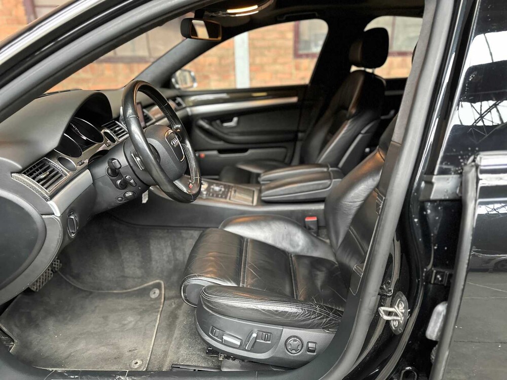 Audi S8 5.2 V10 Pro Line 450PS 2006, KS-763-K