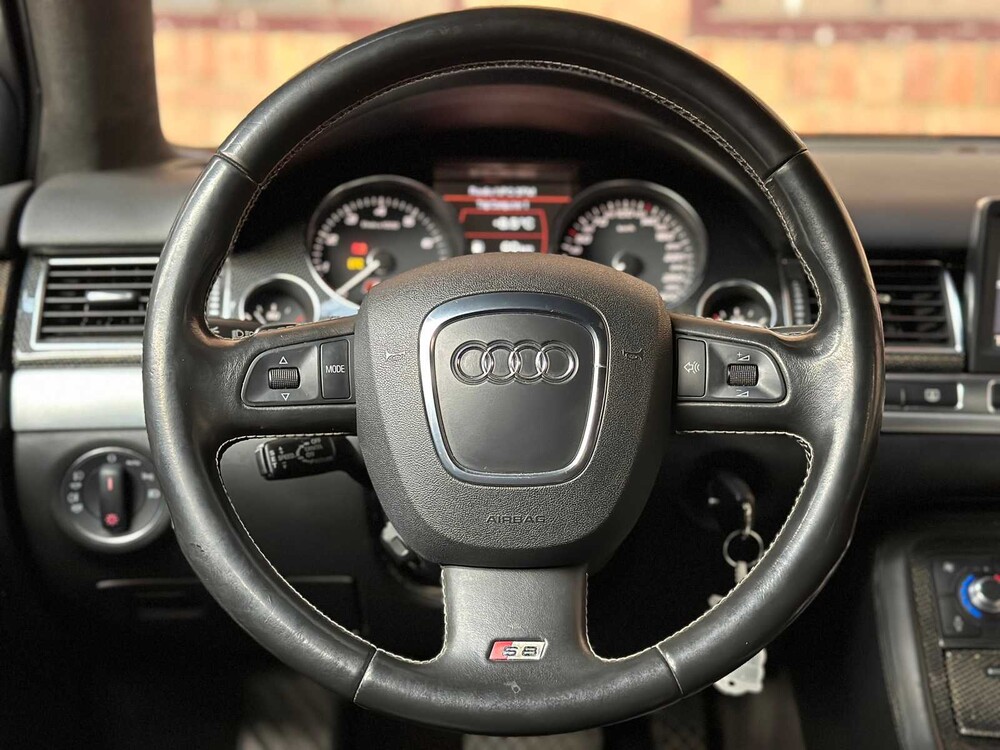 Audi S8 5.2 V10 Pro Line 450PS 2006, KS-763-K