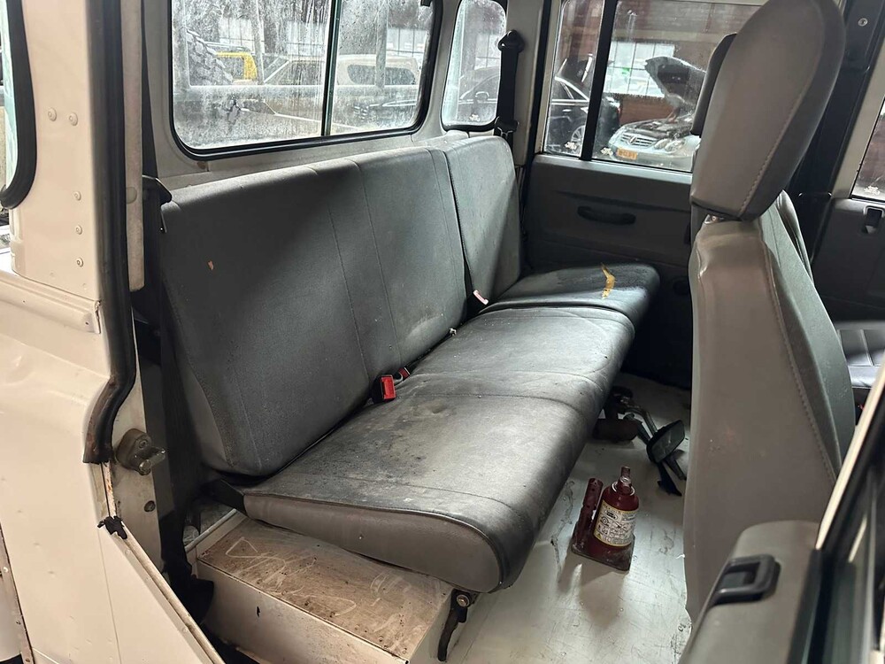 Land Rover Defender 2.5 TD5 130