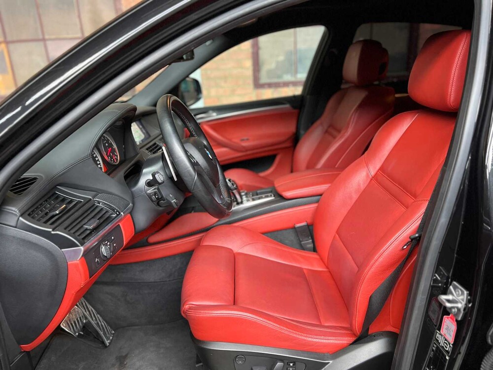 BMW X6M 4.4 V8 555hp 2011