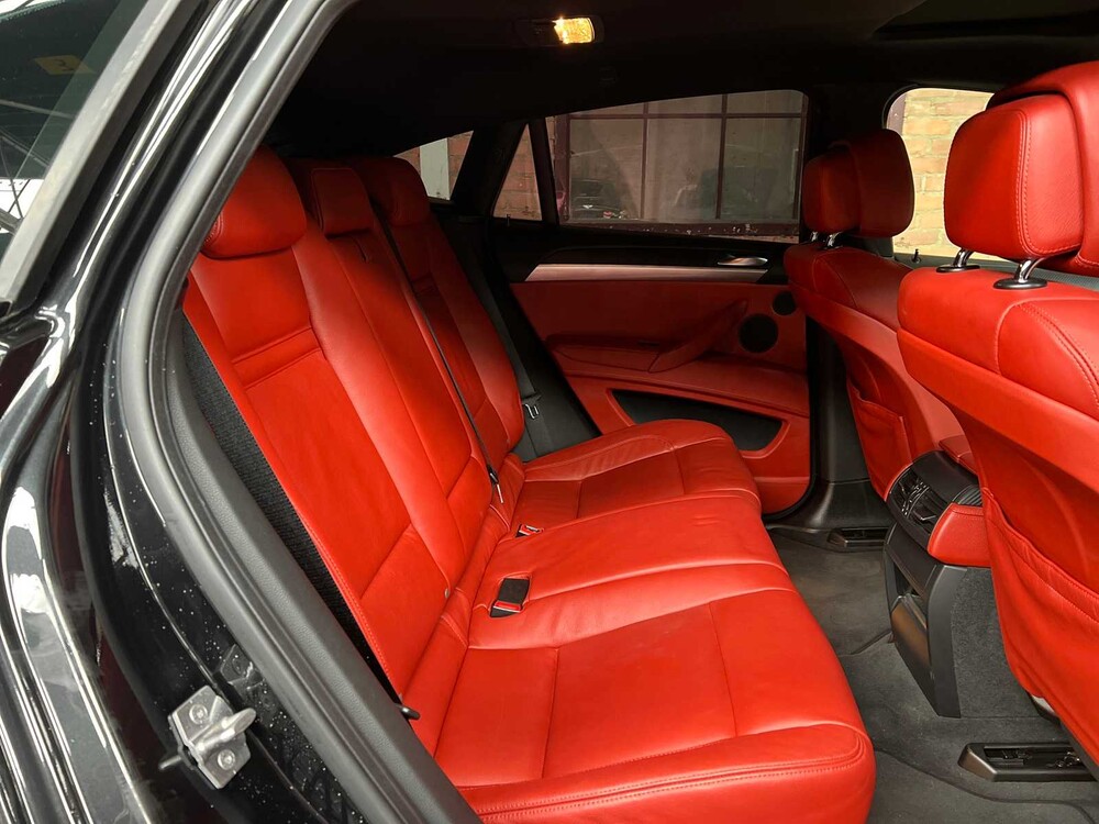 BMW X6M 4.4 V8 555hp 2011