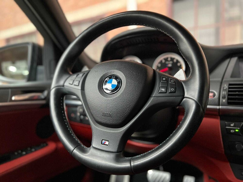 BMW X6M 4.4 V8 555hp 2011