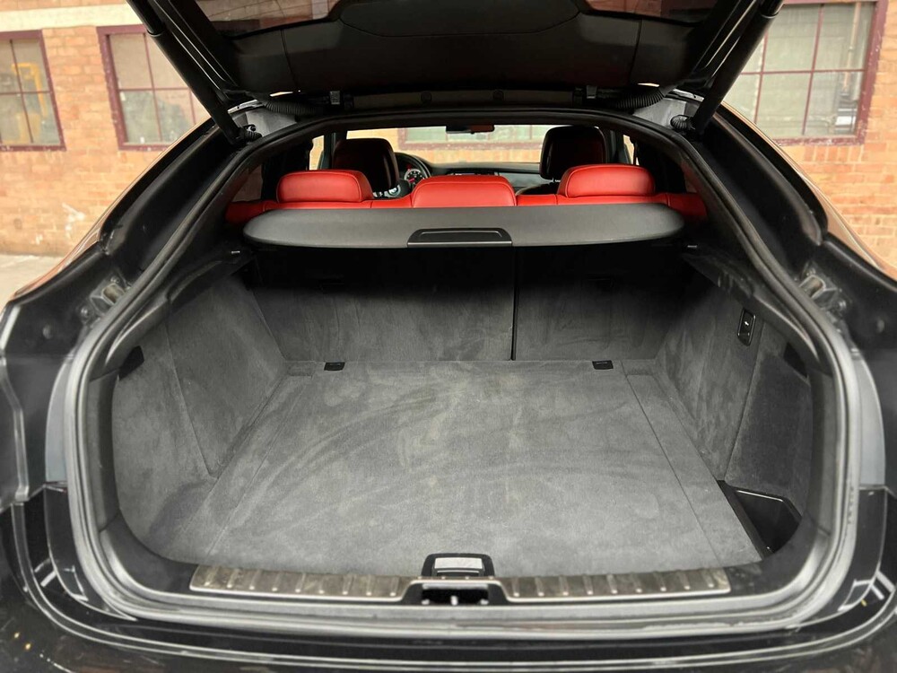 BMW X6M 4.4 V8 555hp 2011