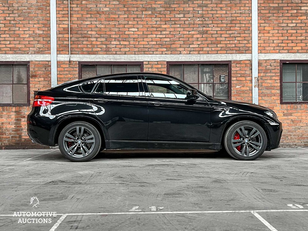 BMW X6M 4.4 V8 555hp 2011