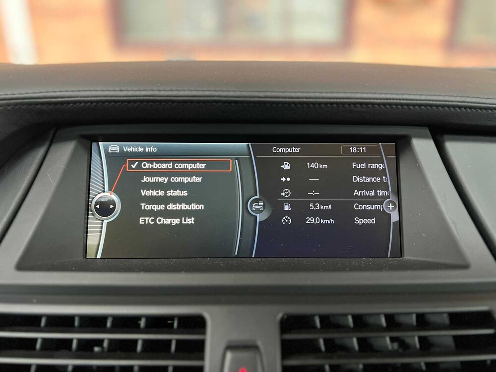 BMW X6M 4.4 V8 555hp 2011