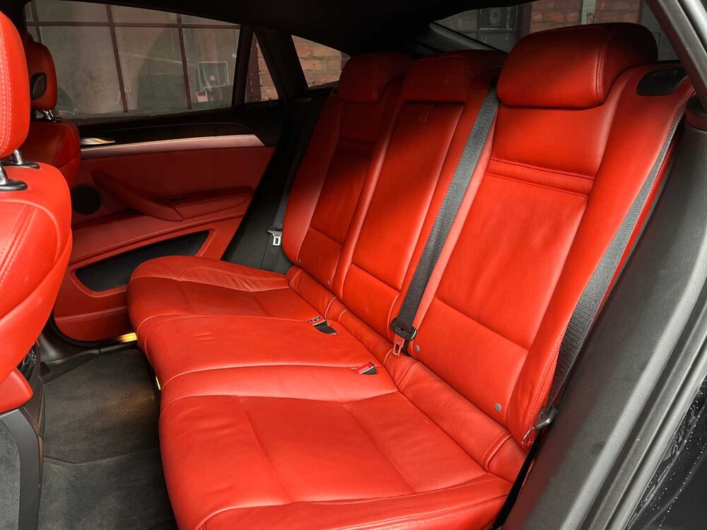 BMW X6M 4.4 V8 555hp 2011