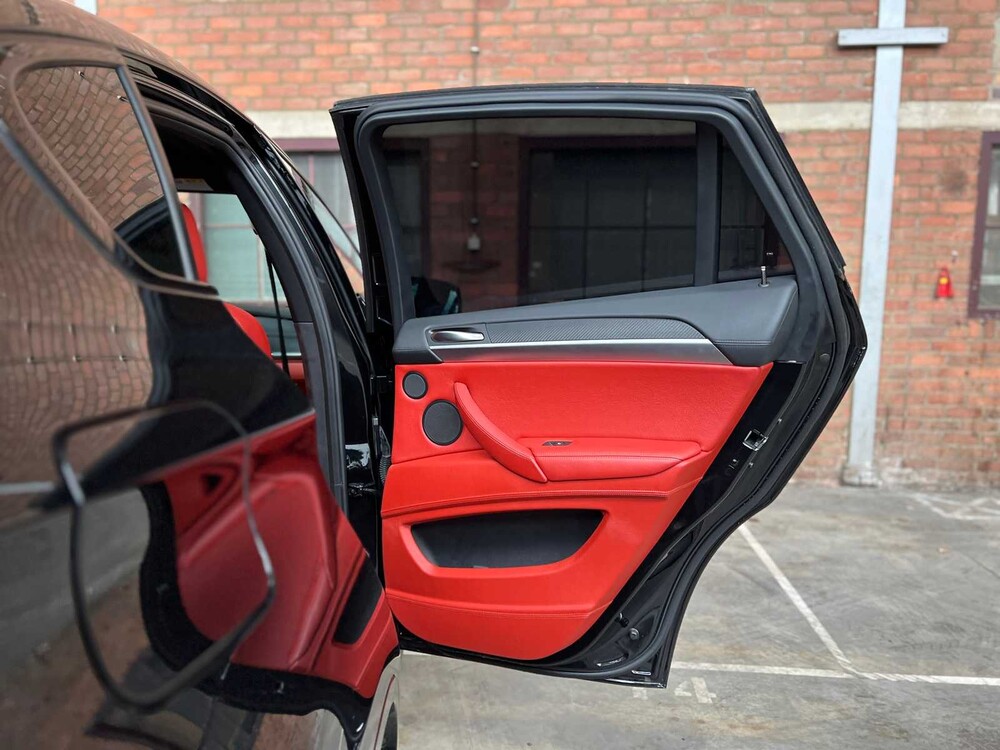 BMW X6M 4.4 V8 555hp 2011