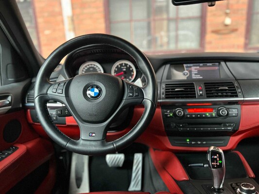 BMW X6M 4.4 V8 555hp 2011