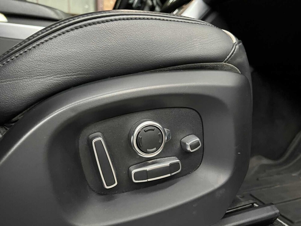 Land Rover Range Rover Sport SVR 5.0 V8 Supercharged 551hp 2016, T-933-LH