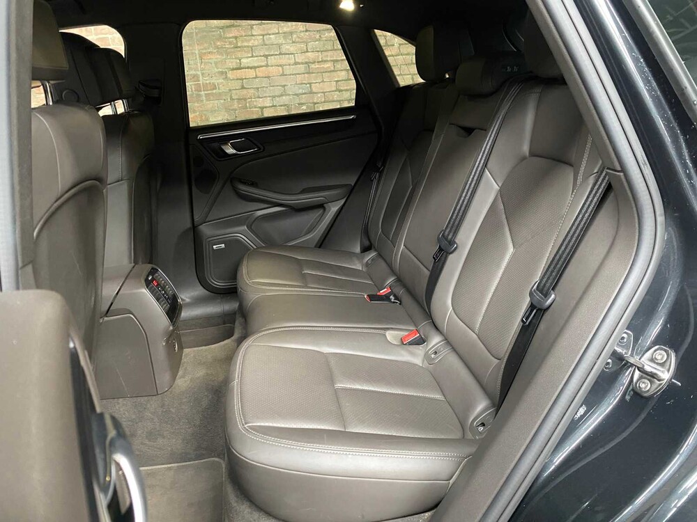 Porsche Macan 2.0 245PS 2019, H-539-VJ