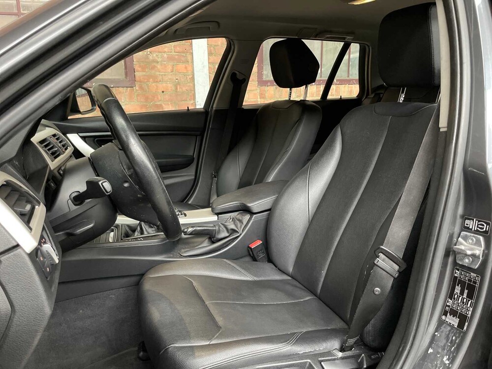 BMW 318d Touring 143pk 2015 3-Serie