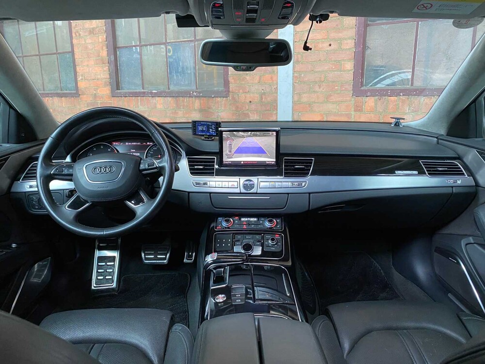 Audi A8 Long 6.3 W12 Quattro 500hp 2012