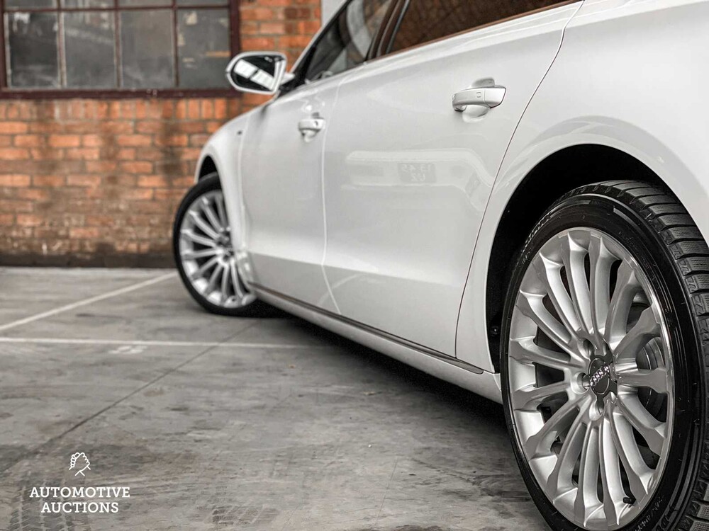 Audi A8 Long 6.3 W12 Quattro 500hp 2012