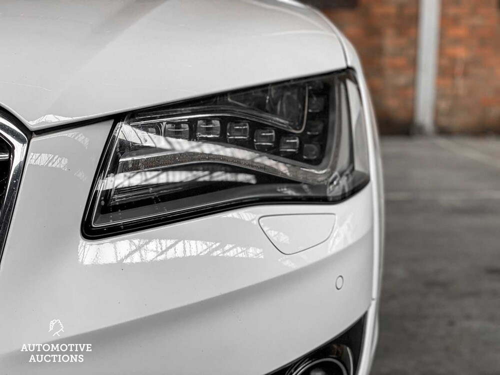 Audi A8 Long 6.3 W12 Quattro 500hp 2012