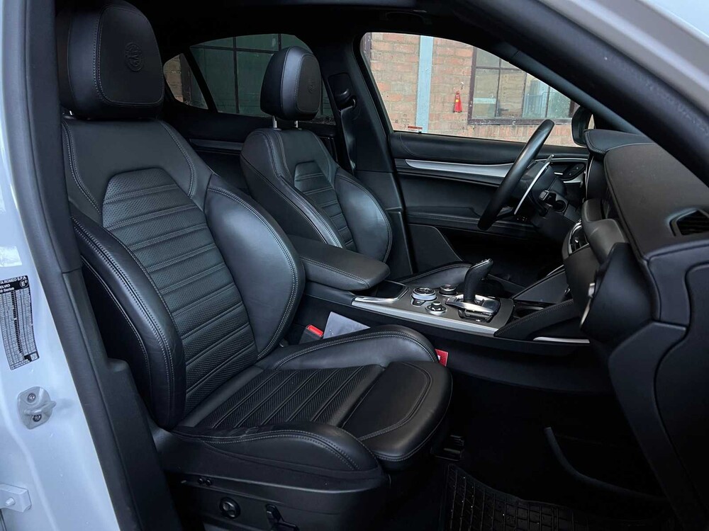 Alfa Romeo Stelvio VELOCE 2.0T AWD 280hp 2020, S-517-SK