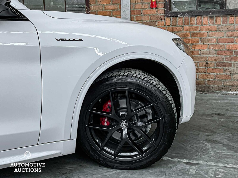 Alfa Romeo Stelvio VELOCE 2.0T AWD 280hp 2020, S-517-SK
