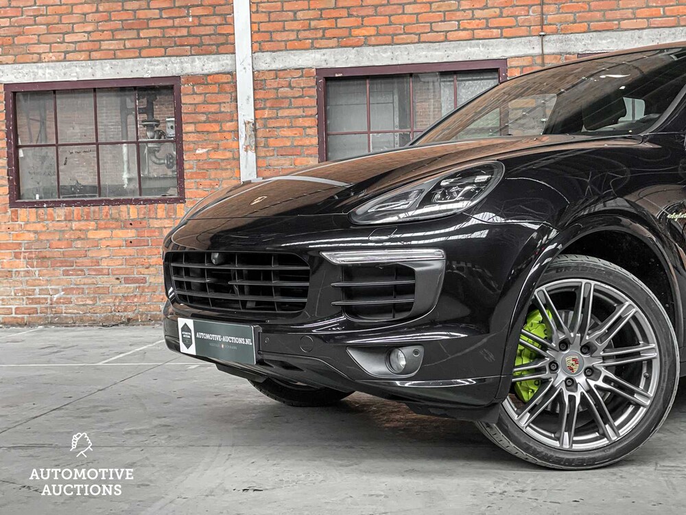 Porsche Cayenne S E-Hybrid 3.0 V6 416hp 2015