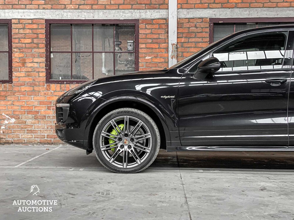 Porsche Cayenne S E-Hybrid 3.0 V6 416hp 2015