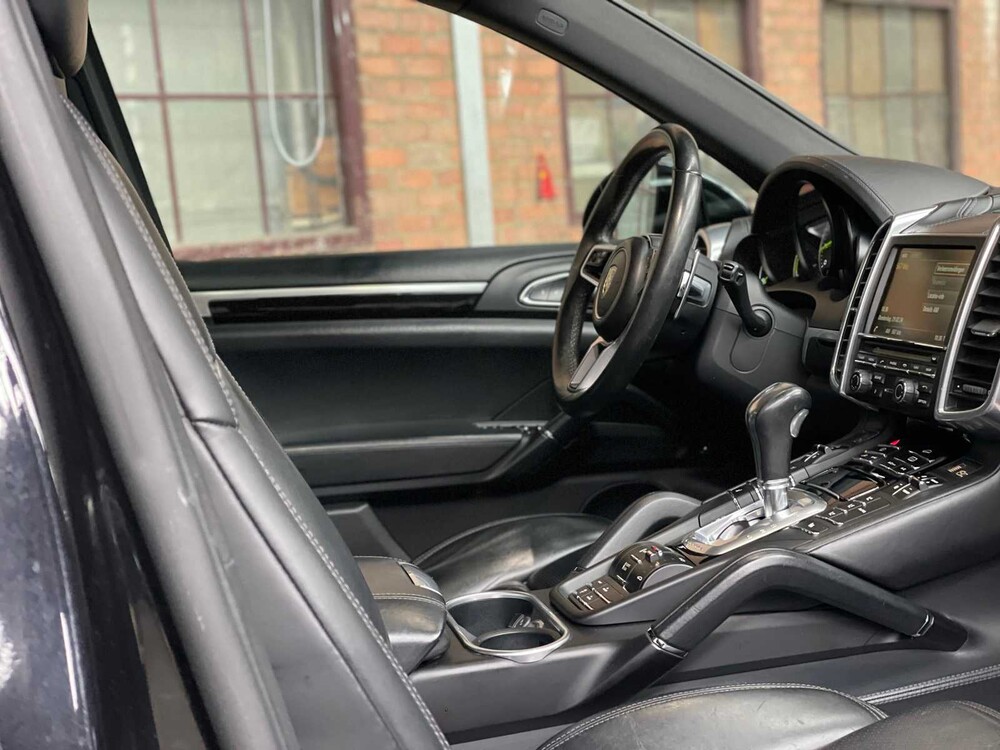 Porsche Cayenne S E-Hybrid 3.0 V6 416hp 2015