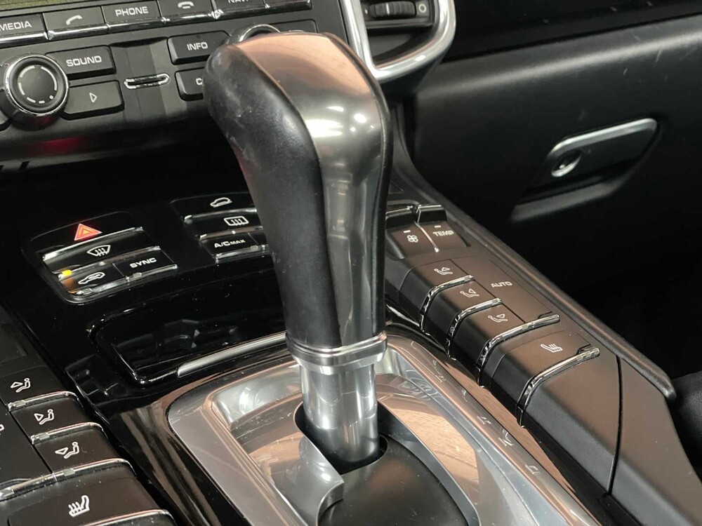 Porsche Cayenne S E-Hybrid 3.0 V6 416hp 2015