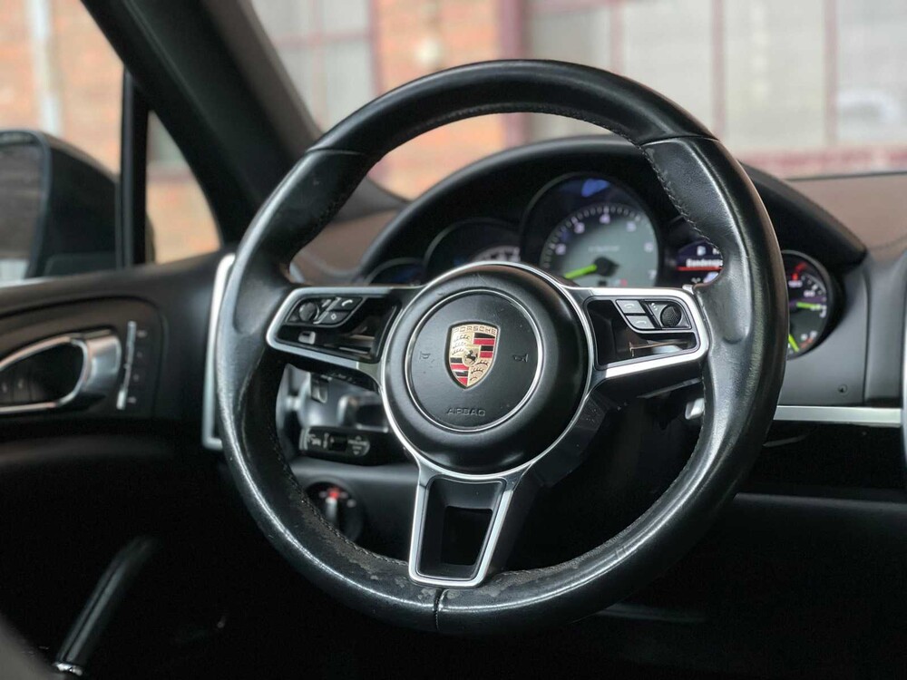 Porsche Cayenne S E-Hybrid 3.0 V6 416hp 2015