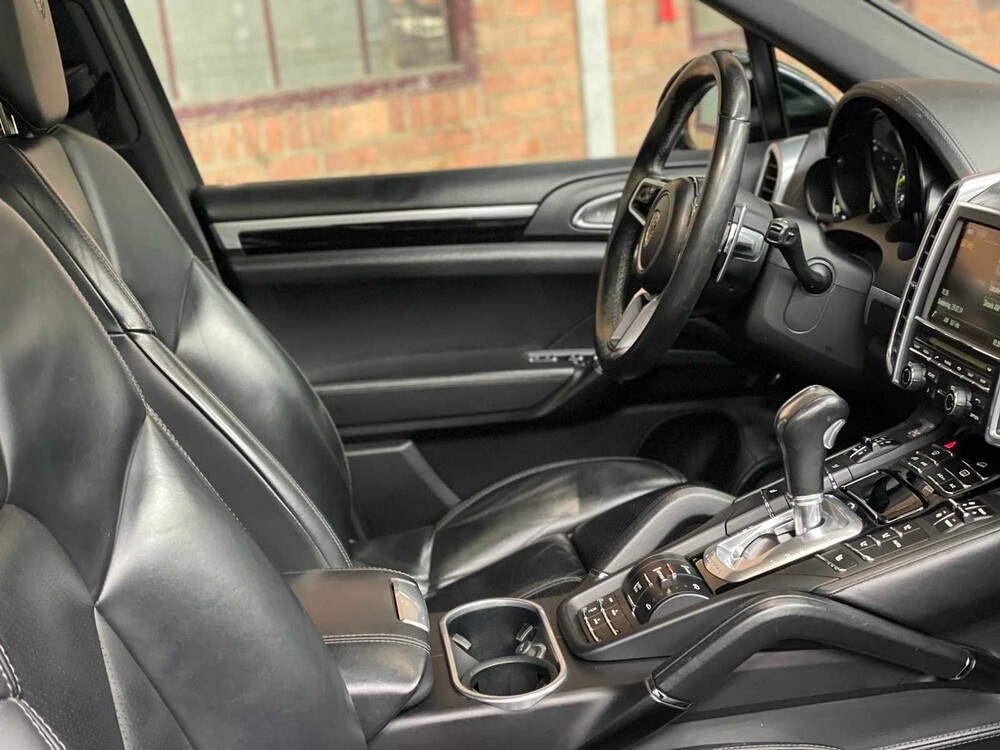 Porsche Cayenne S E-Hybrid 3.0 V6 416hp 2015