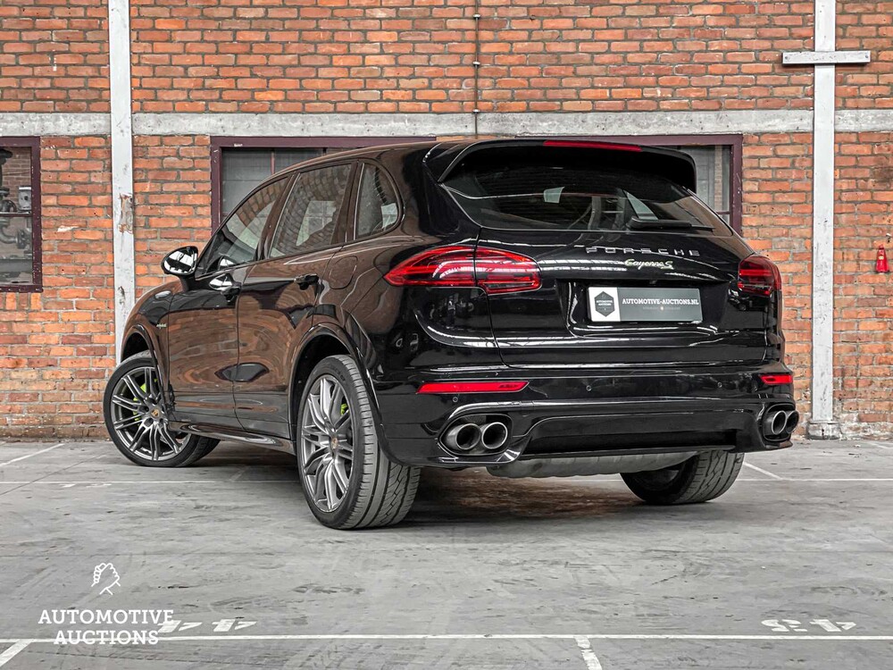 Porsche Cayenne S E-Hybrid 3.0 V6 416hp 2015