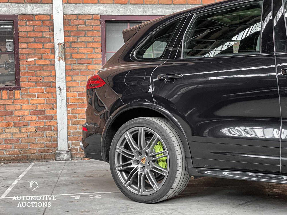 Porsche Cayenne S E-Hybrid 3.0 V6 416hp 2015