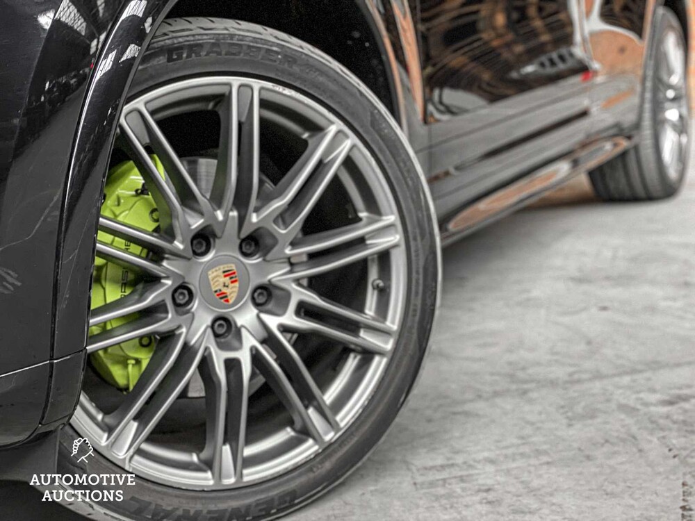 Porsche Cayenne S E-Hybrid 3.0 V6 416hp 2015